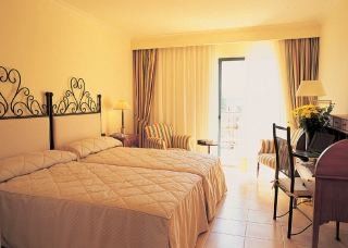 Portblue La Quinta Hotel And Spa Menorca Island エクステリア 写真